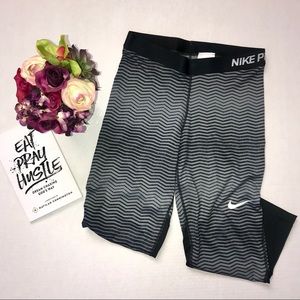 Nike Pro leggings